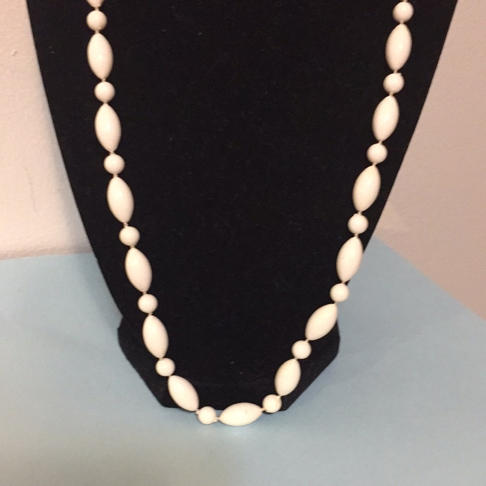 Beautiful vintage necklace jewelry, 23”*